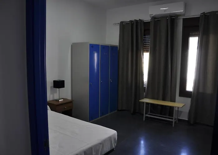 Cruceros Alqueva Hostel Cheles