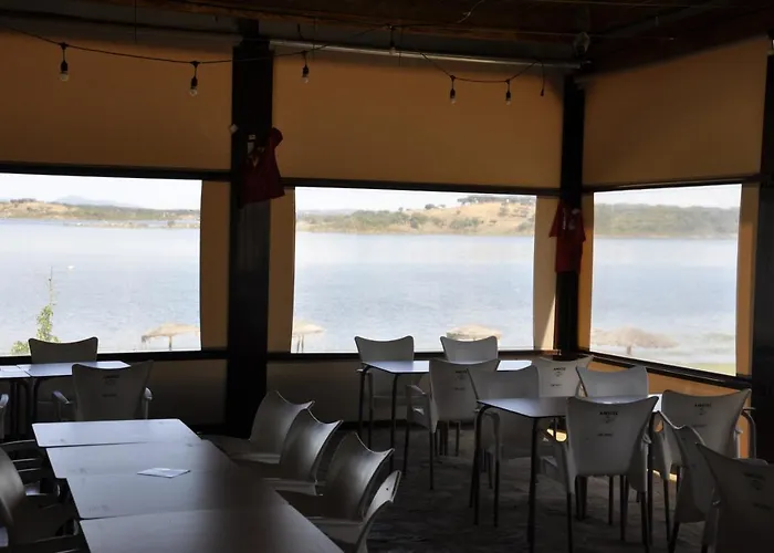 Hostel Cruceros Alqueva Cheles