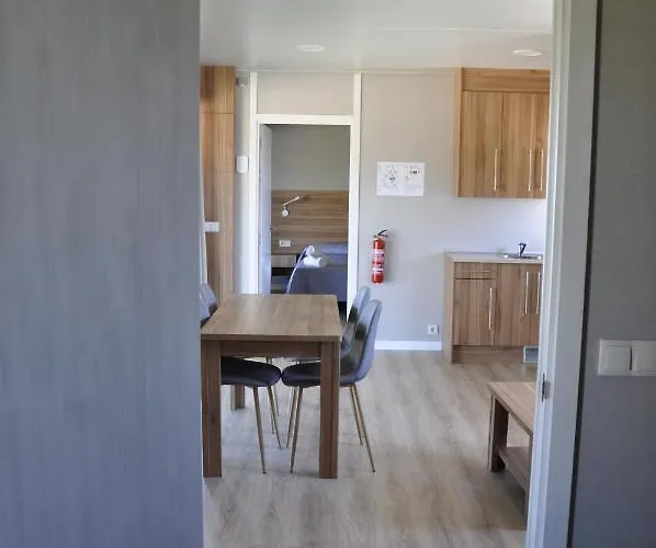 Cruceros Alqueva * Челес